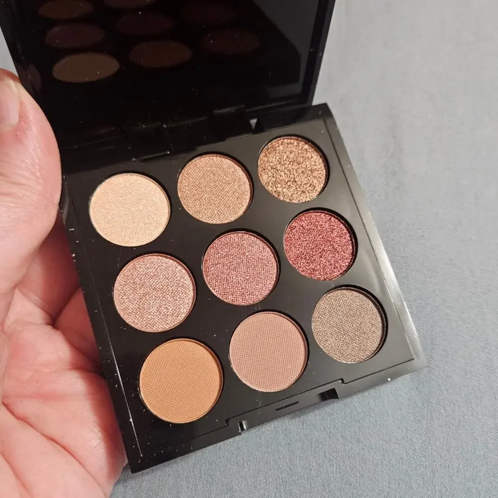STYL Eaton Square Eyeshadow Palette ~ Paraben Free ~ Vitamin E ~ Mineral Base